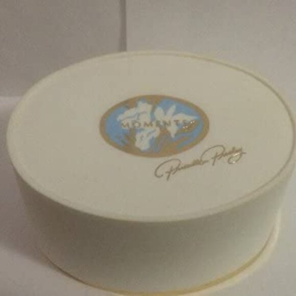 VINTAGE MOMENTS 5 OZ PERFUMED DUSTING POWDER BY PRISCILLA PRESLEY ELVIS WIFE - Picture 3 of 5